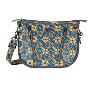 LUG SWIVEL CROSSBODY BAG NWOT TILES GREEN